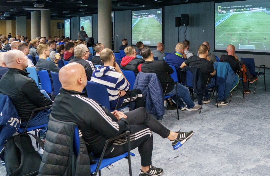 Certyfikowana konferencja dla trenerek i trenerów pracujących z zawodnikami ŚLAP