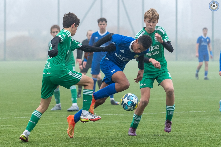 Trampkarze Stadionu Śląskiego zaczęli rewanż od odrobienia strat